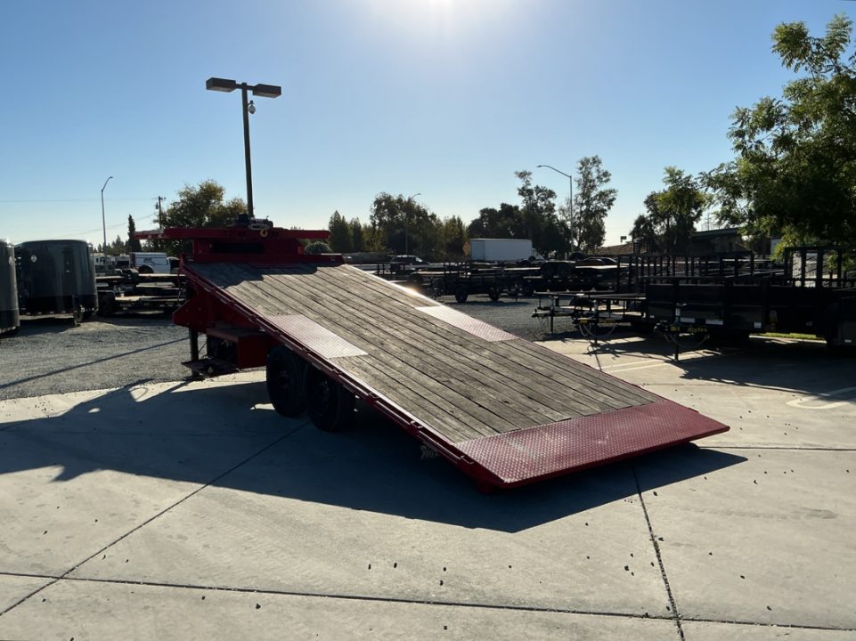 Used 2022 Diamond C Trailers DET208L22X102GN 8.5FT X 22FT 18K GVW Tilt Trailer