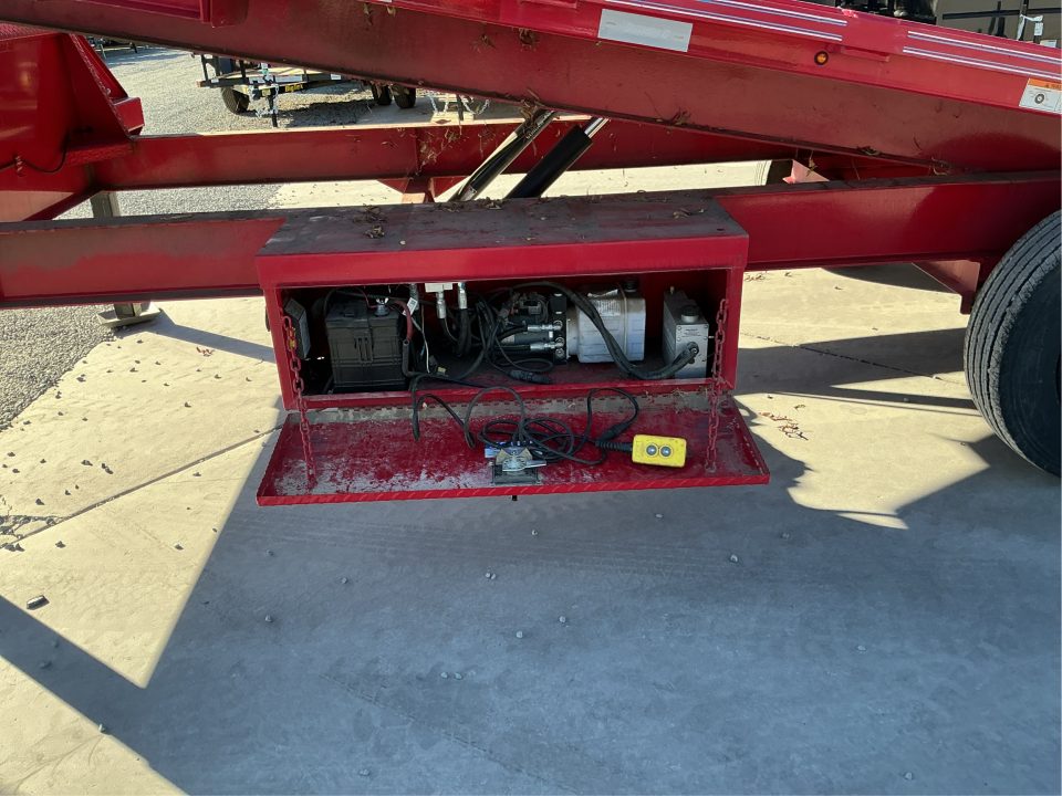 Used 2022 Diamond C Trailers DET208L22X102GN 8.5FT X 22FT 18K GVW Tilt Trailer