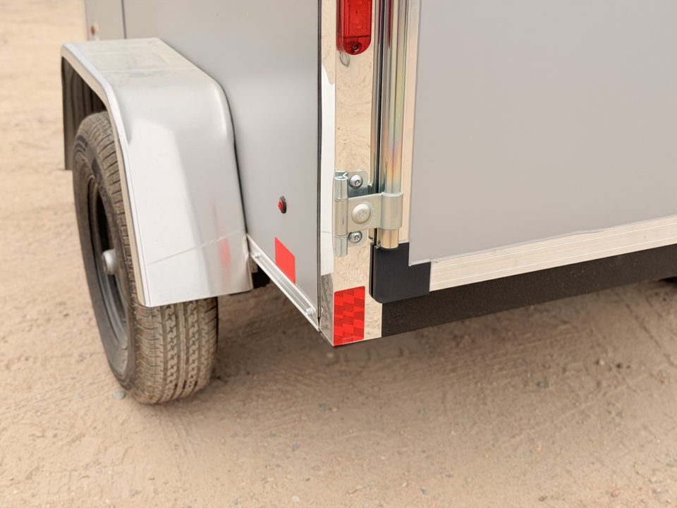 New 2027 Cross Trailers 4-6-1V Enclosed Barn Door 2K GVWR