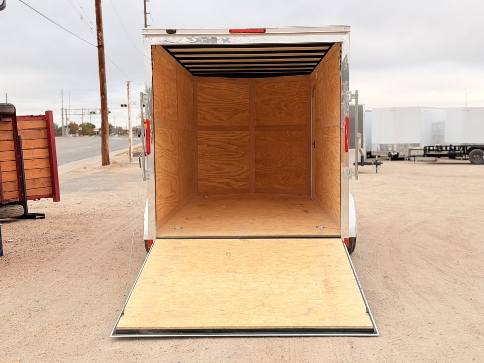 New 2027 Cross Trailers 7-16-1.5V Enclosed 7K GVWR
