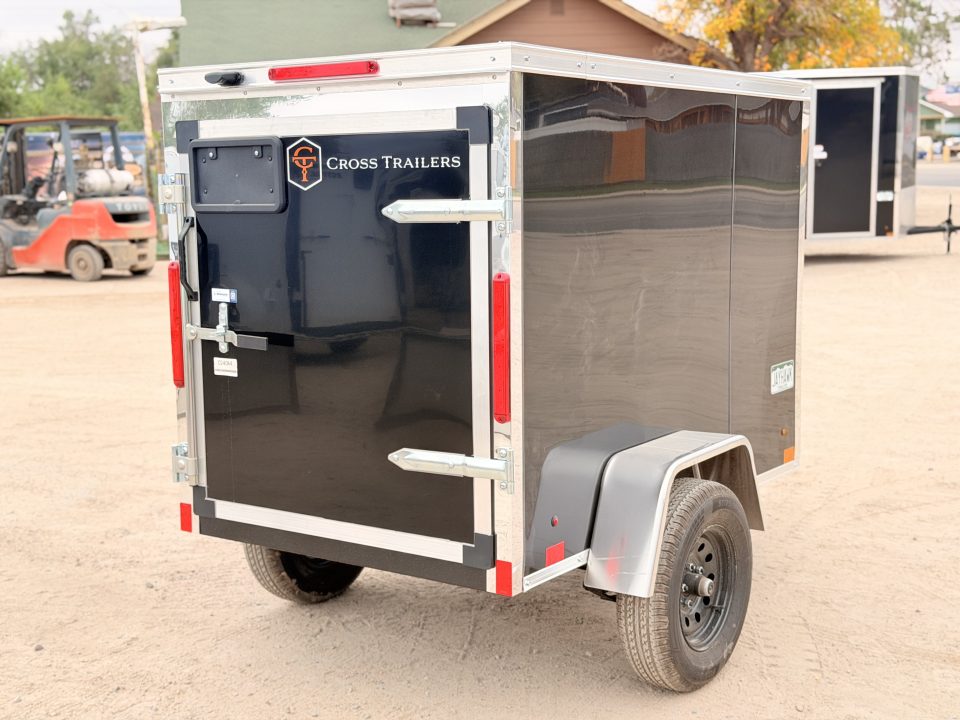 New 2027 Cross Trailers 4-6-1V Enclosed Barn Door 2K GVWR