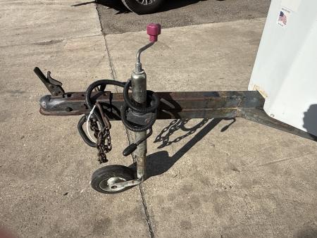 Used 1992 Chariot 4 x 9 FT. Fiberglass White Single Axle trailer Cargo / Enclosed Trailer