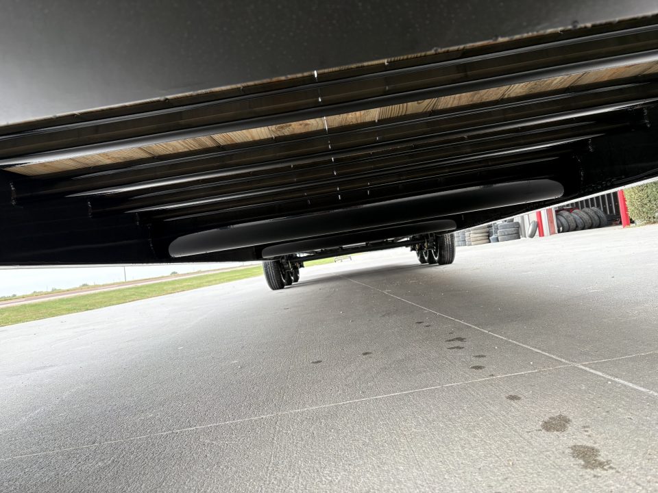 New 2027 Buckshot MFG AR-X40D Deckover Trailer