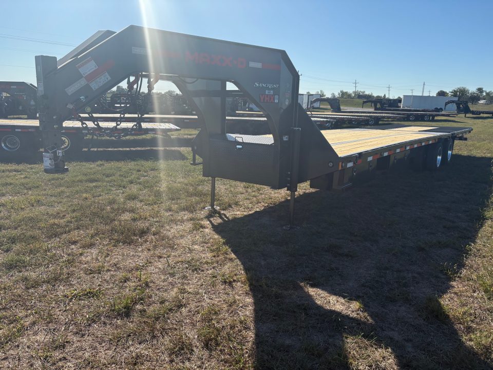 New 2027 MAXX-D 102x34 Tandem 40K Hydrotail Flatbed Trailer W/ Steel Runners & Wireless Remote