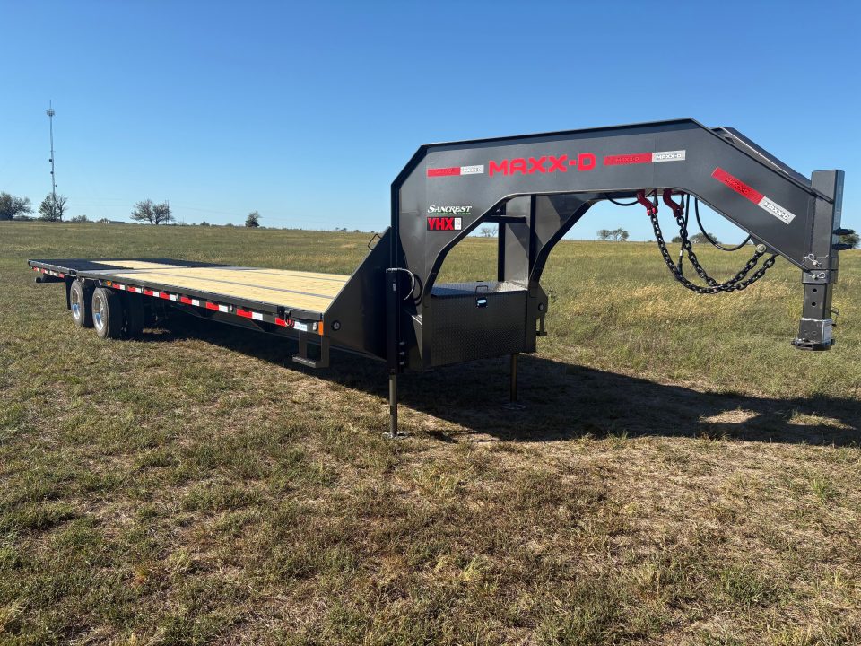New 2027 MAXX-D 102x34 Tandem 40K Hydrotail Flatbed Trailer W/ Steel Runners & Wireless Remote
