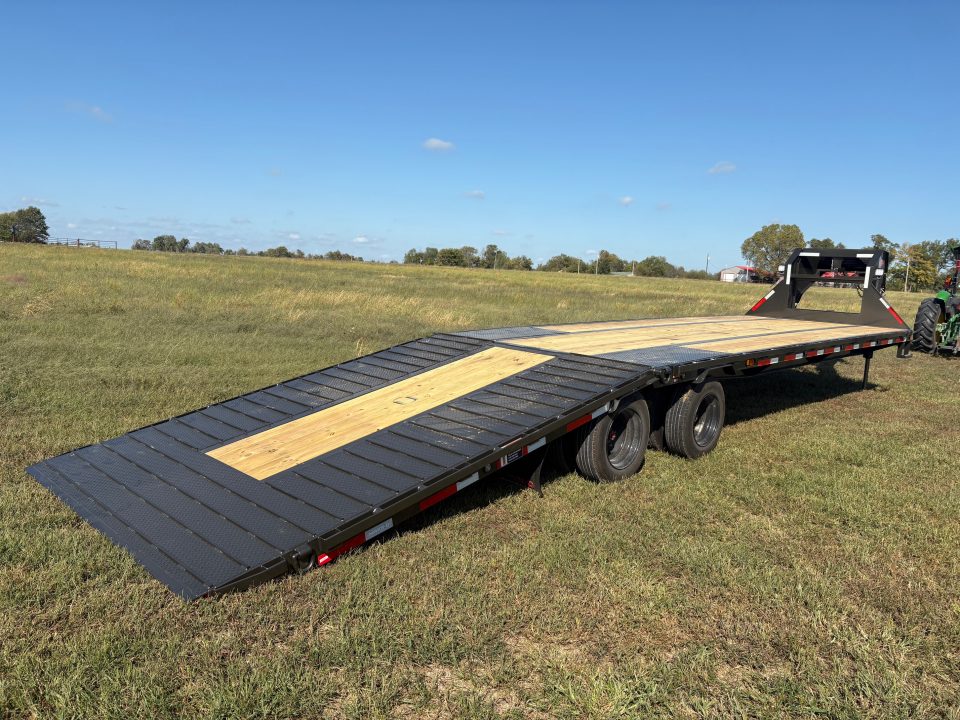 New 2027 MAXX-D 102x34 Tandem 25.9K Hydrotail Flatbed Trailer W/ Steel Runners & Wireless Remote