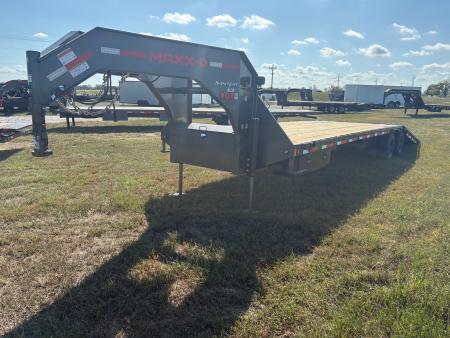 New 2027 MAXX-D 102x34 Tandem 25.9K Hydrotail Flatbed Trailer W/ Steel Runners & Wireless Remote