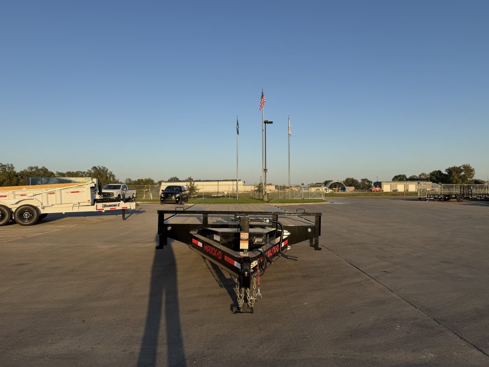 New 2027 MAXX-D 102 X 20 DOX Deckover Trailer