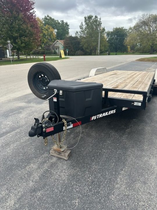Used 2023 PJ Trailers CE222