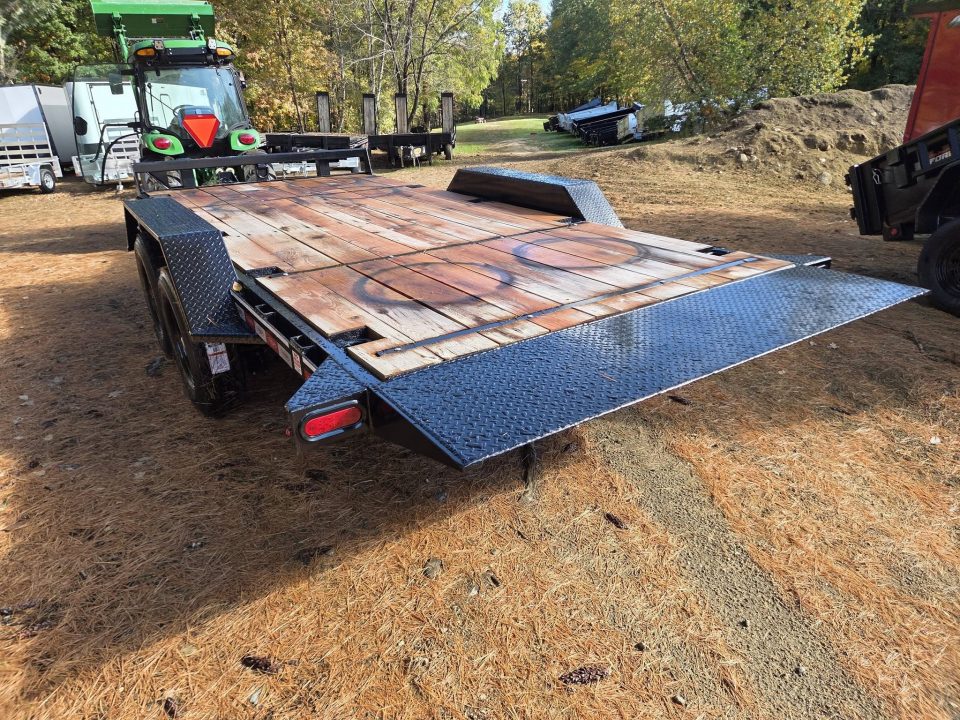 New 2027 Econoline 7X17 Tilt equipment trailer 16,000lb gvwr Equipment Trailer