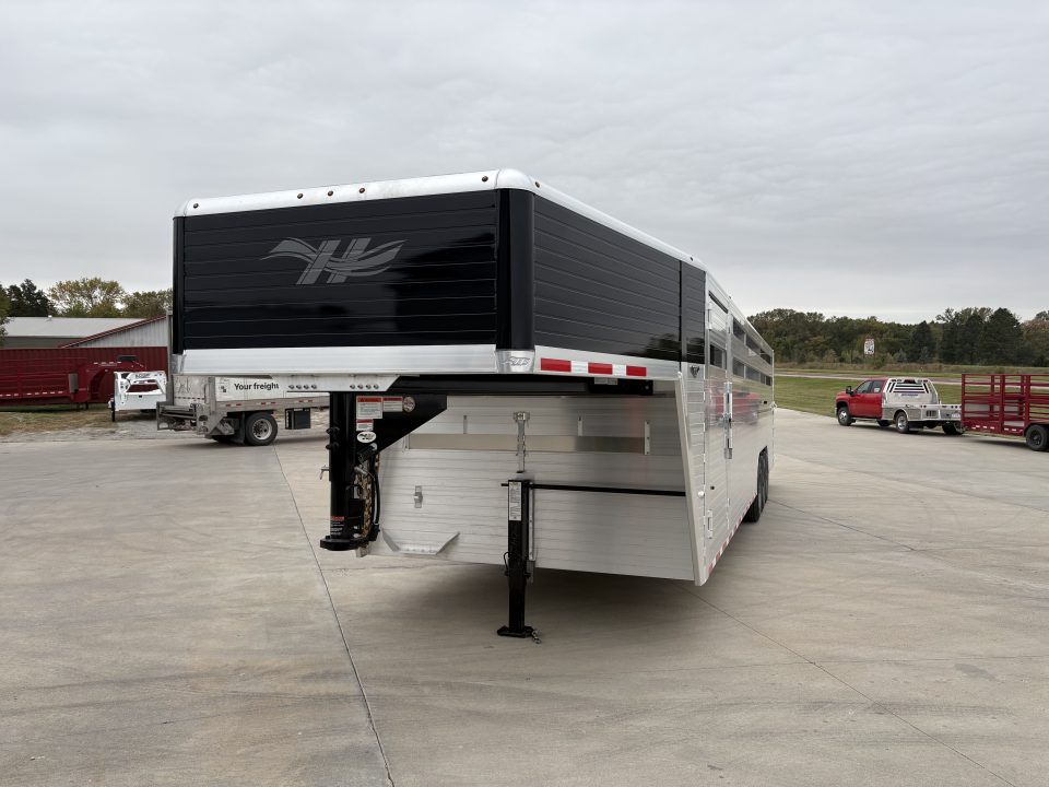 New 2027 Hillsboro Endura 8 x 32ft Livestock Trailer Triple 8k axles
