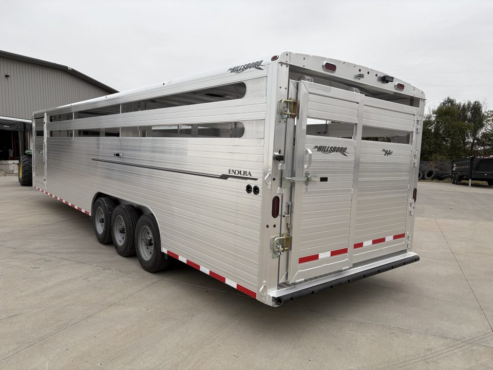 New 2027 Hillsboro Endura 8 x 32ft Livestock Trailer Triple 8k axles