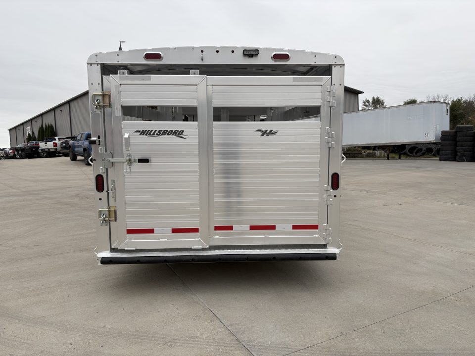 New 2027 Hillsboro Endura 8 x 32ft Livestock Trailer Triple 8k axles