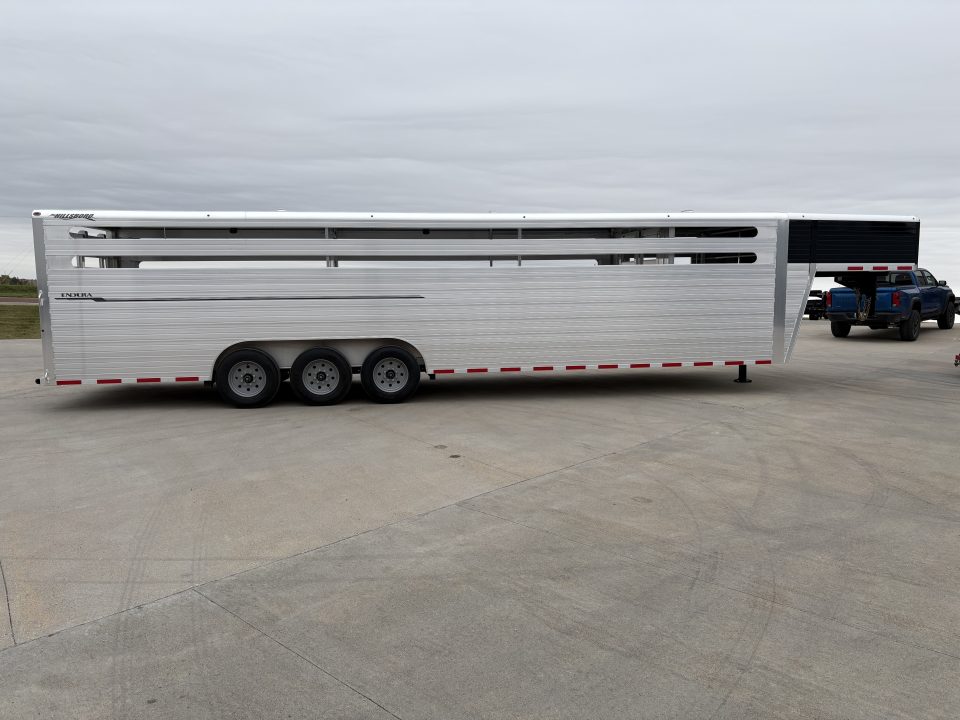 New 2027 Hillsboro Endura 8 x 32ft Livestock Trailer Triple 8k axles