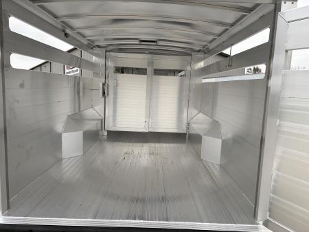 New 2027 Hillsboro Endura 8 x 32ft Livestock Trailer Triple 8k axles
