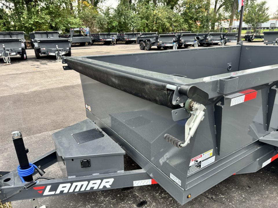 2027 Lamar photo 5