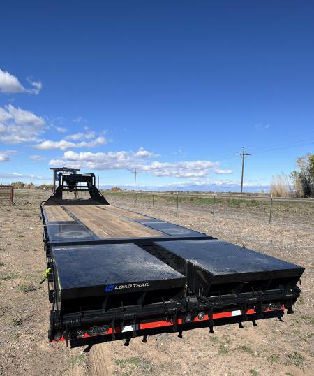 New 2026 Load Trail 102"x30' Gooseneck Deckover (22k) Trailer