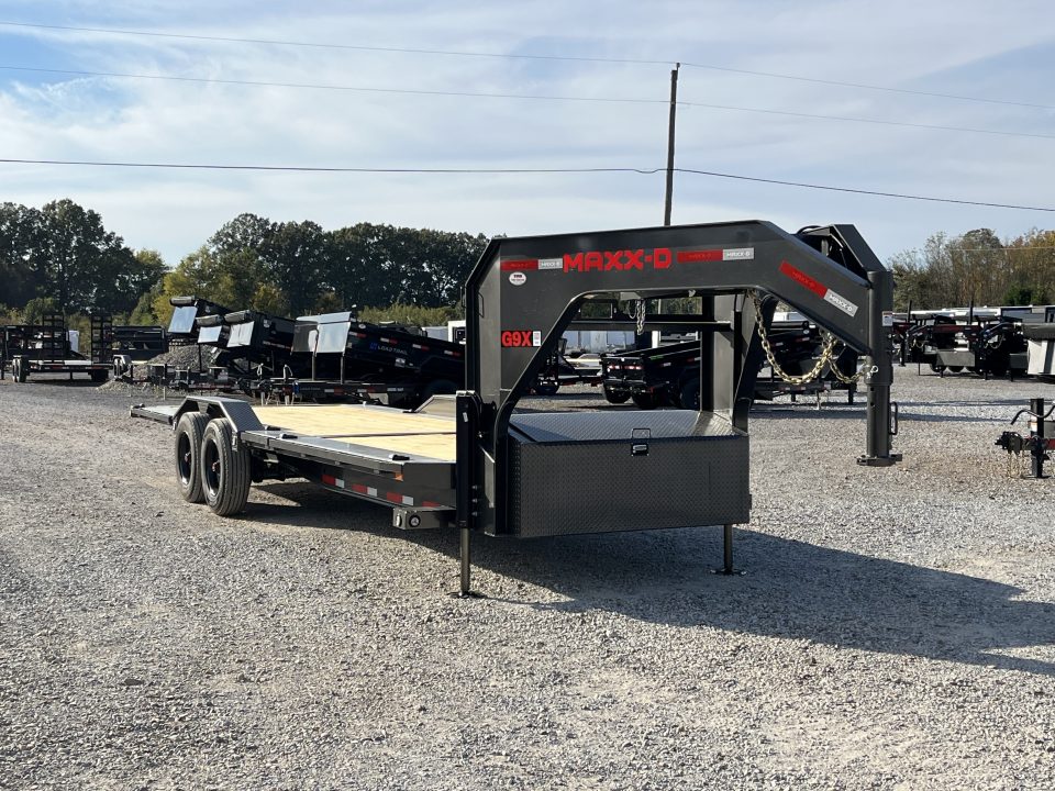 New 2027 MAXXD 102" X 24' 21K Gooseneck Tilt Equipment Trailer ALL NEW