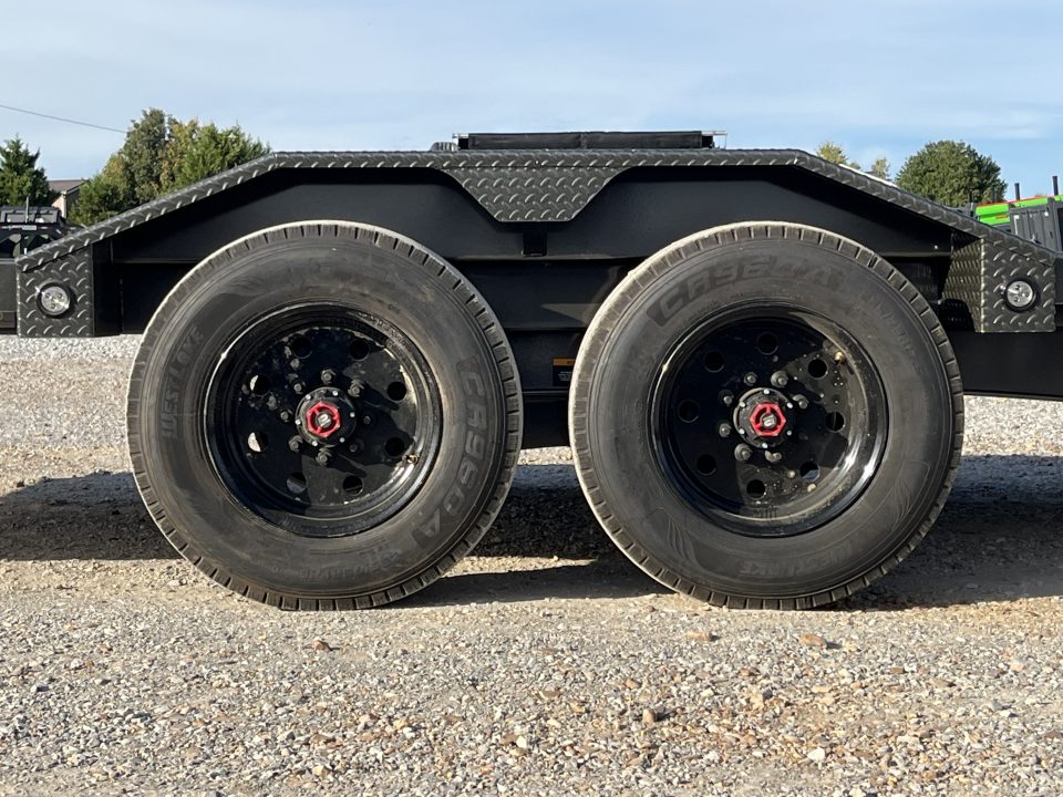 New 2027 MAXXD 102" X 24' 21K Gooseneck Tilt Equipment Trailer ALL NEW