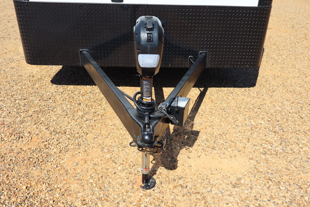 New 2027 8.5X24 Anvil Race Trailer