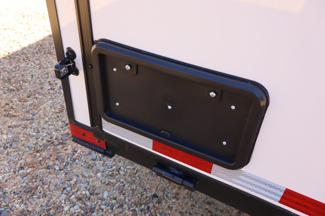 New 2027 8.5X24 Anvil Race Trailer