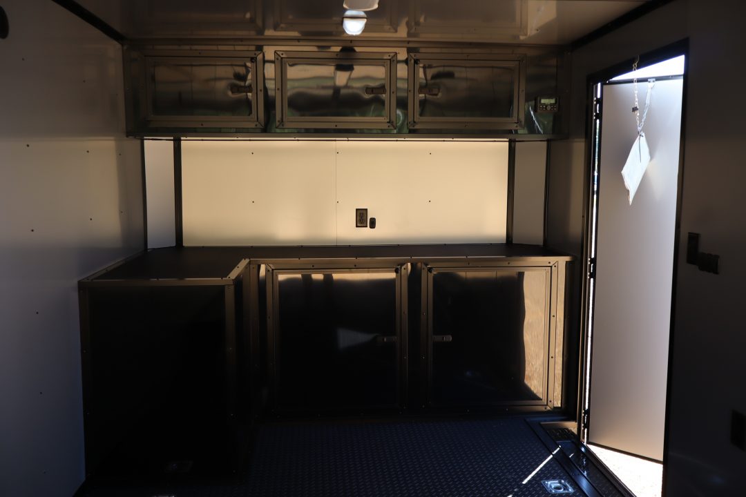 New 2027 8.5X24 Anvil Race Trailer