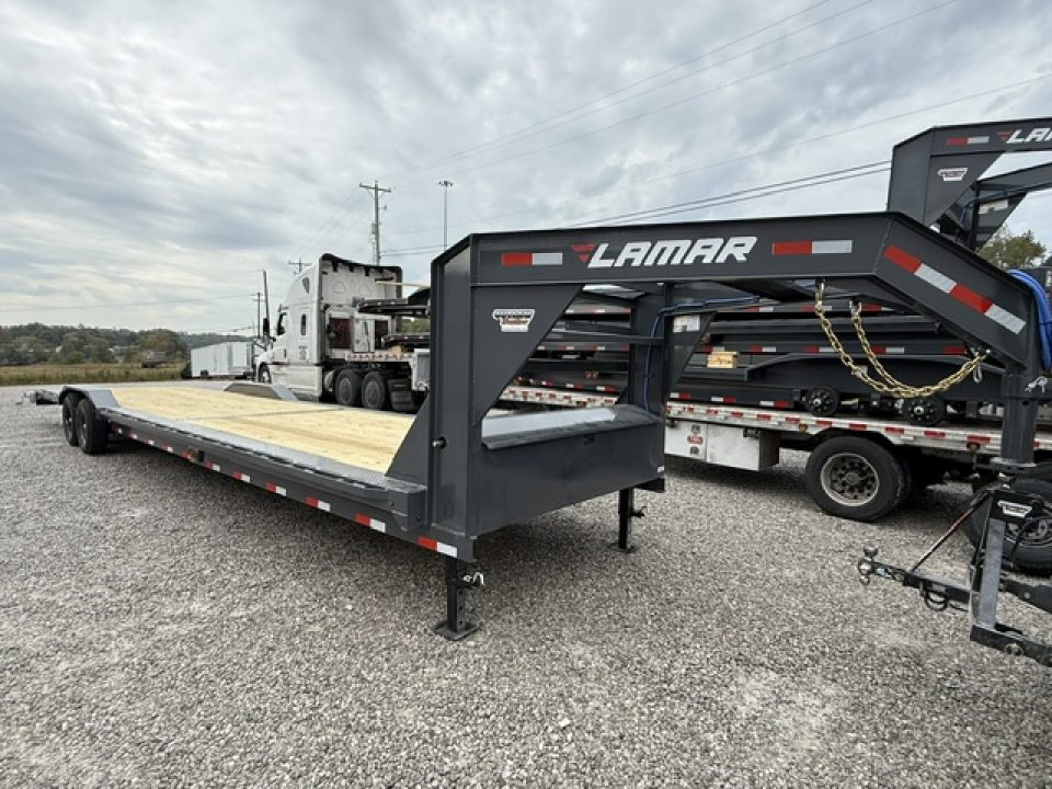 New Lamar Gooseneck Car Hauler 102x36 14K W/ Winch Plate