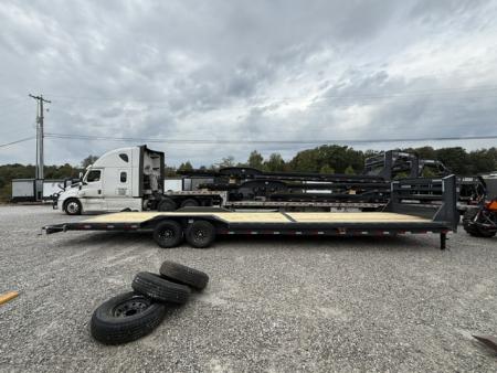 New Lamar Gooseneck Car Hauler 102x36 14K W/ Winch Plate