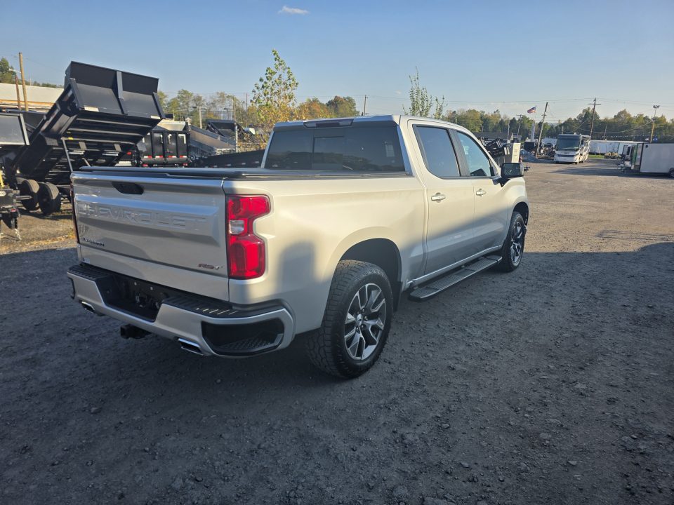 Used 2019 Chevrolet SILVERADO CREW CAB RST Truck