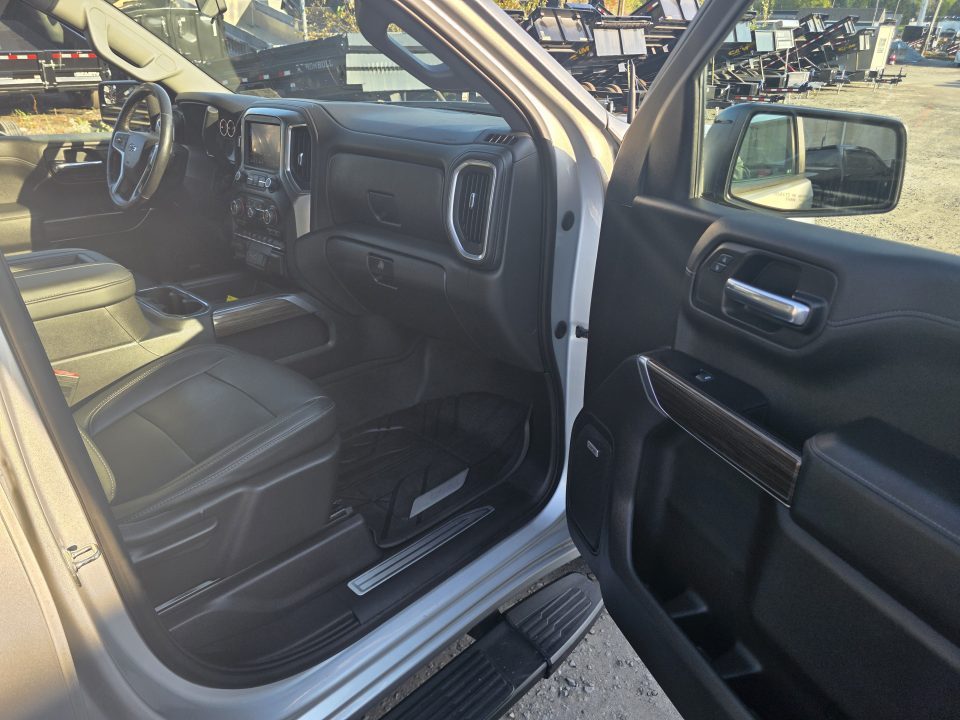 Used 2019 Chevrolet SILVERADO CREW CAB RST Truck