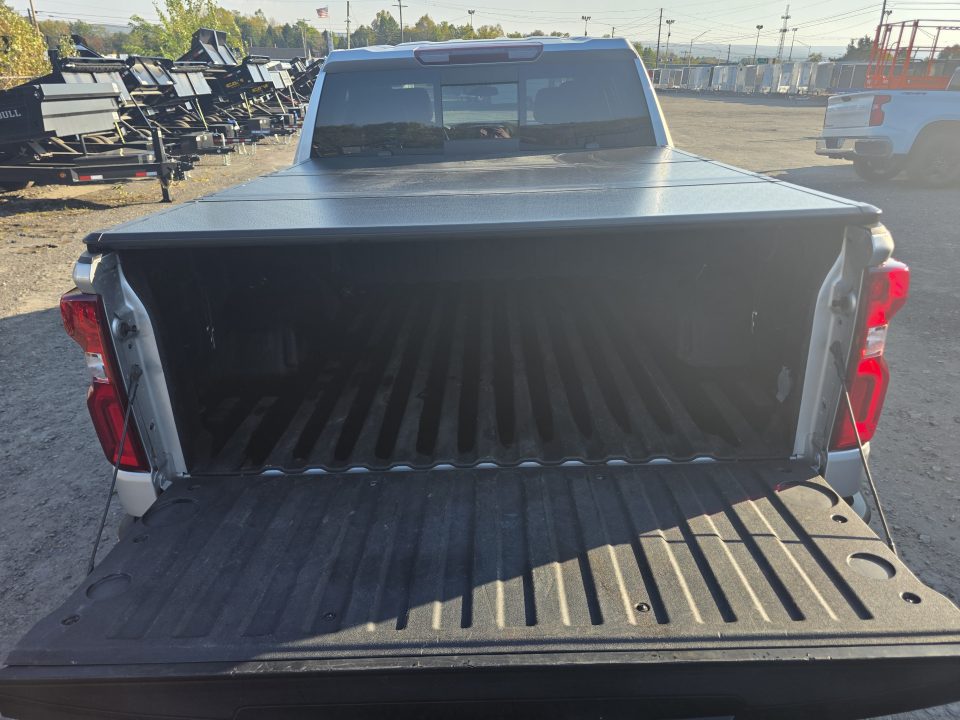 Used 2019 Chevrolet SILVERADO CREW CAB RST Truck