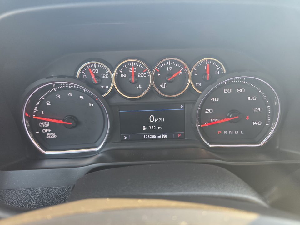 Used 2019 Chevrolet SILVERADO CREW CAB RST Truck