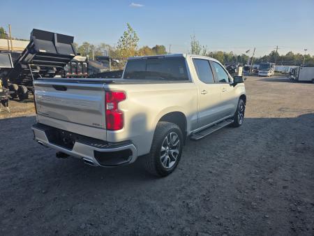 Used 2019 Chevrolet SILVERADO CREW CAB RST Truck