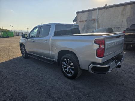 Used 2019 Chevrolet SILVERADO CREW CAB RST Truck