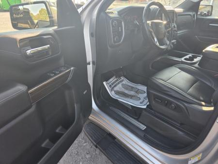 Used 2019 Chevrolet SILVERADO CREW CAB RST Truck