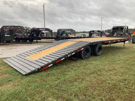 New 2027 MAXX-D 102X32 TANDEM 25.9K GN HYDROTAIL W/ STEEL RUNNERS, HYDROJACKS, DISC BRAKES & WIRELESS REMOTE Flatbed Trailer