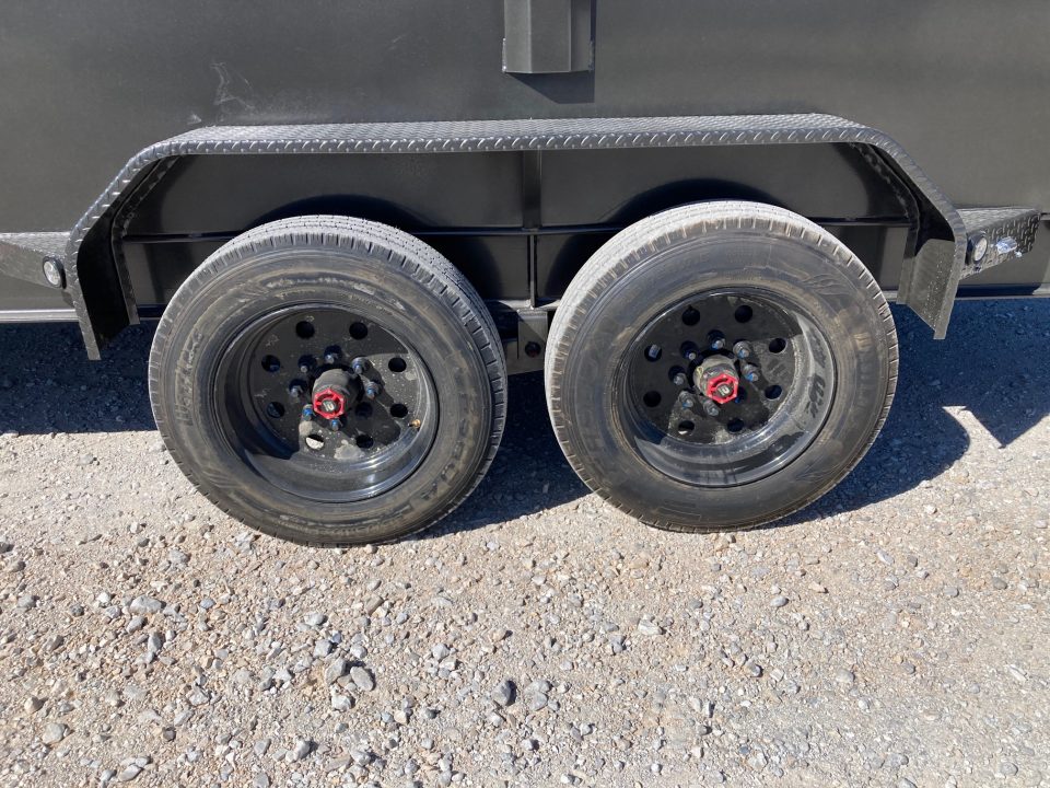New 2027 MAXX-D 83X16 TANDEM 17.5K TELESCOPIC DUMP W/ 3' SIDES, 7GA FLOOR, SLIDE IN RAMPS & WIRELESS REMOTE Dump Trailer
