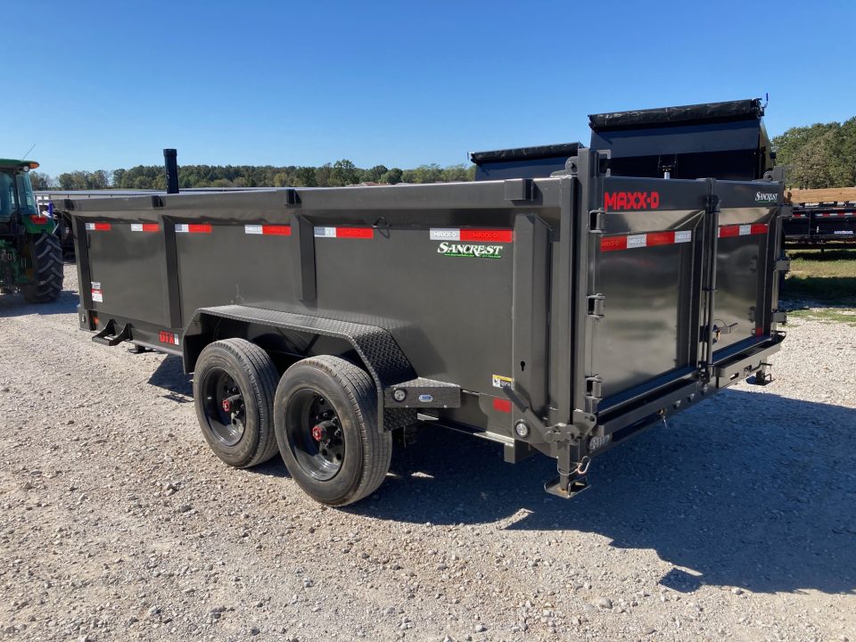 New 2027 MAXX-D 83X16 TANDEM 17.5K TELESCOPIC DUMP W/ 3' SIDES, 7GA FLOOR, SLIDE IN RAMPS & WIRELESS REMOTE Dump Trailer
