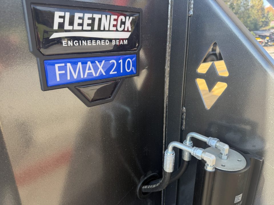 New 2027 Diamond C FMAX210 GOOSENECK TRAILER HYDRO DOVE & JACKS **ABS BRAKES** ALUMINUM OUTER RIMS