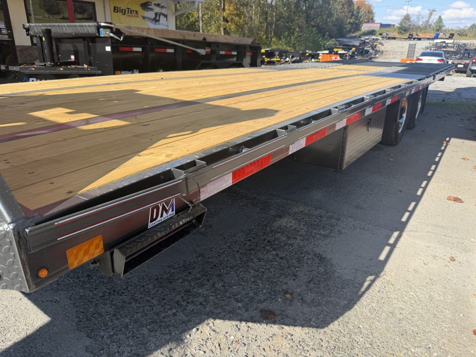 New 2027 Diamond C FMAX210 GOOSENECK TRAILER HYDRO DOVE & JACKS **ABS BRAKES** ALUMINUM OUTER RIMS