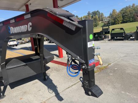 New 2027 Diamond C FMAX210 GOOSENECK TRAILER HYDRO DOVE & JACKS **ABS BRAKES** ALUMINUM OUTER RIMS