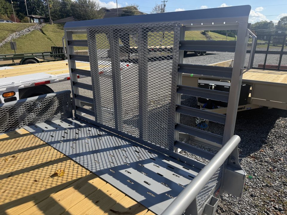 New 2027 Diamond C TUT206 Utility Trailer VENTURE 6’11”X22’ TRACTOR GATE MESH SIDES