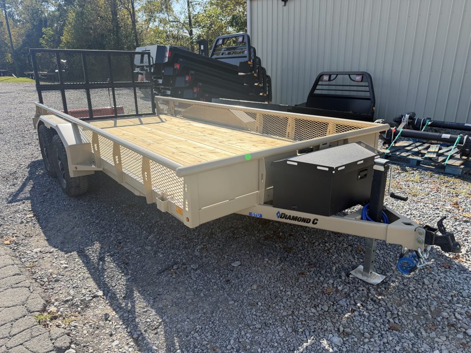 New 2027 Diamond C GTU235 Utility Trailer VENTURE ,BI FOLD GATE MESH SIDES 83”X16’