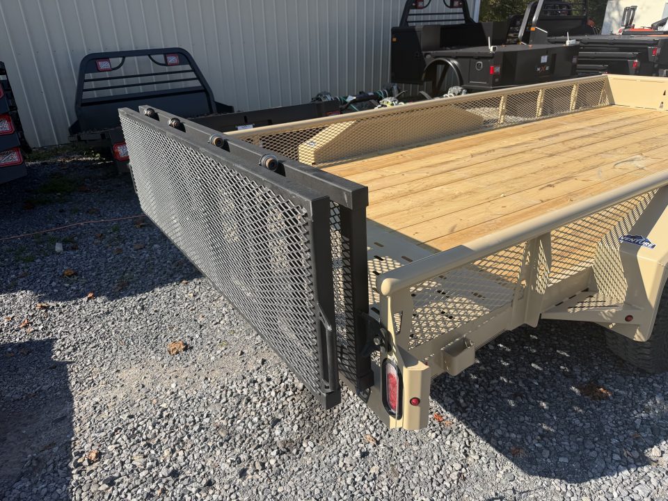 New 2027 Diamond C GTU235 Utility Trailer VENTURE ,BI FOLD GATE MESH SIDES 83”X16’