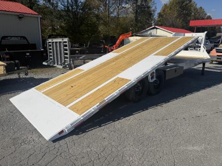 New 2027 Diamond C DET210 GOOSENECK POWER TILT TRAILER HYDRO JACKS ,SOLAR CHARGER,WIRELESS REMOTE
