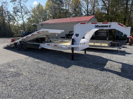 New 2027 Diamond C DET210 GOOSENECK POWER TILT TRAILER HYDRO JACKS ,SOLAR CHARGER,WIRELESS REMOTE
