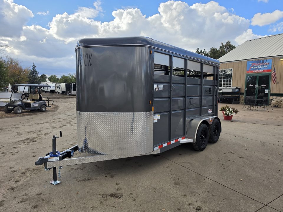New 2027 Maverick MAVST6614-7K Horse Trailer