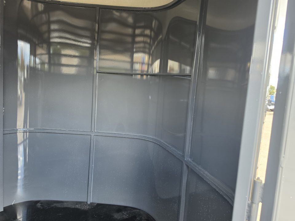 New 2027 Maverick MAVST6614-7K Horse Trailer