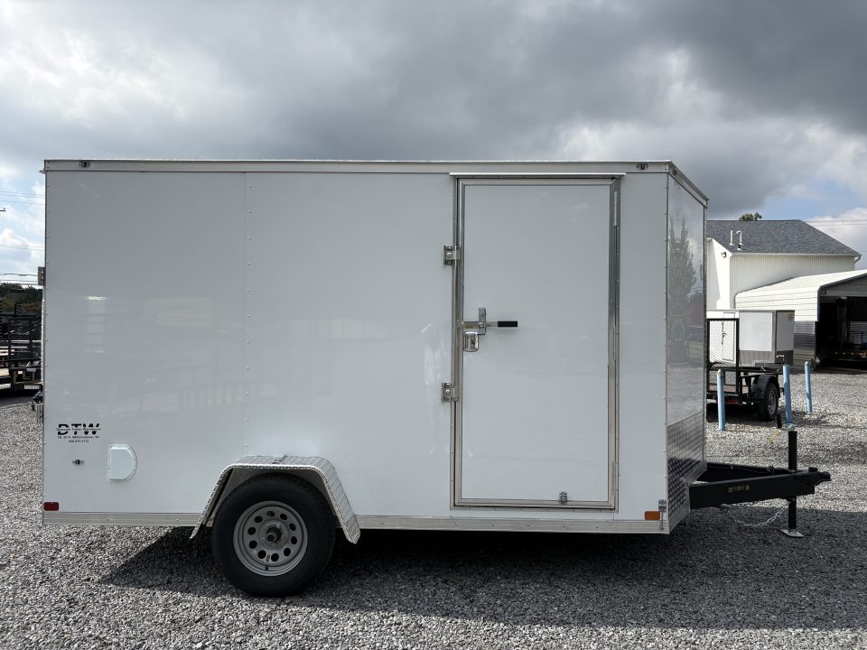 2027 Covered Wagon photo 2