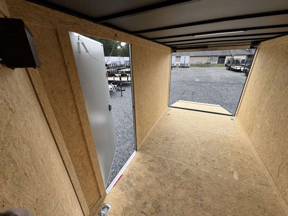 2027 Covered Wagon photo 7